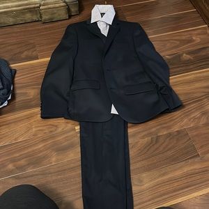 Ralph Lauren Boys size 10 navy suit